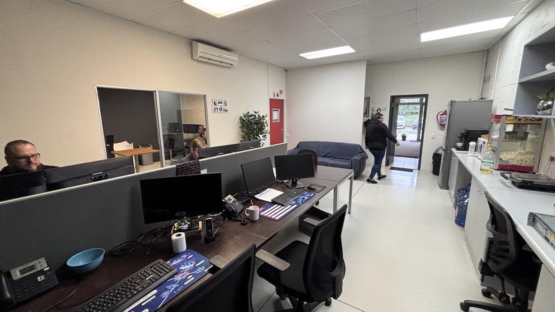 To Let Commercial Property for Rent in Northgate Island Western Cape